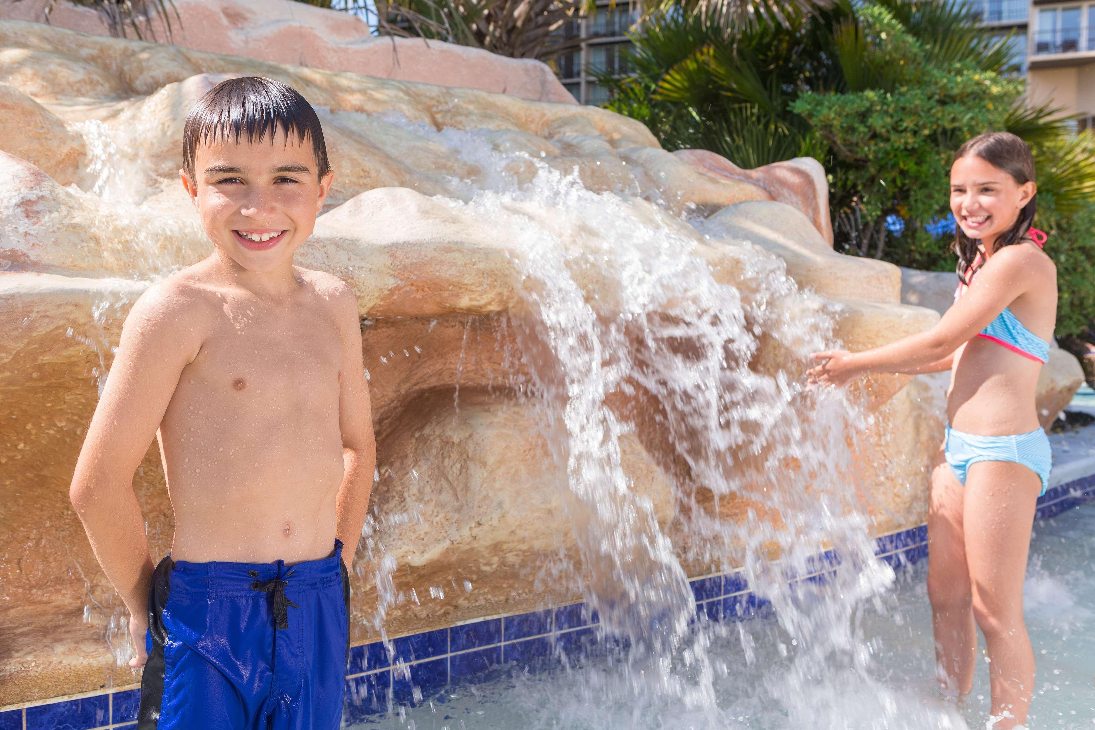 Embassy Suites By Hilton Myrtle Beach Oceanfront Resort Bagian luar foto